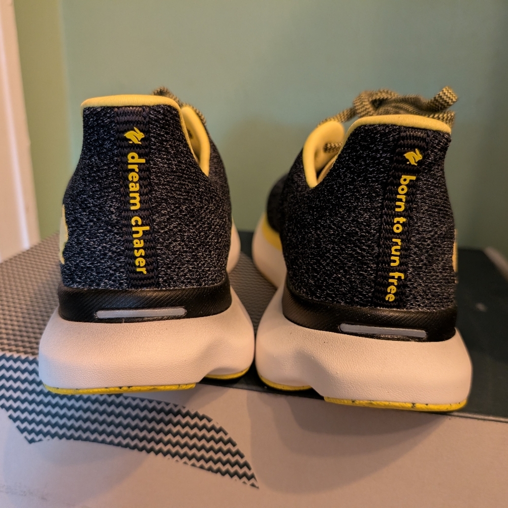 NIB Rabbit Dream Chaser Men's Running Shoes - Picture 4 of 12